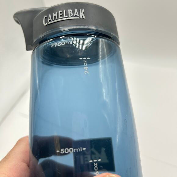 Camelback REI 24 oz BPA-free Water Bottle w Lid No Straw - Picture 12 of 13